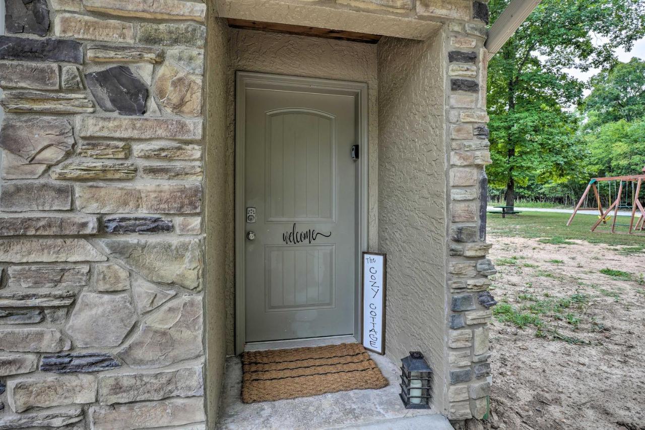 The Cozy Cottage With Lake Taneycomo Access! Branson Extérieur photo